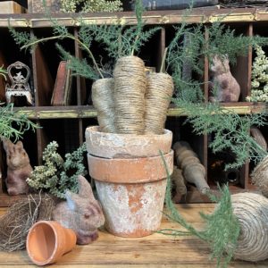 Twine Carrot - The Junk Parlor Crafts