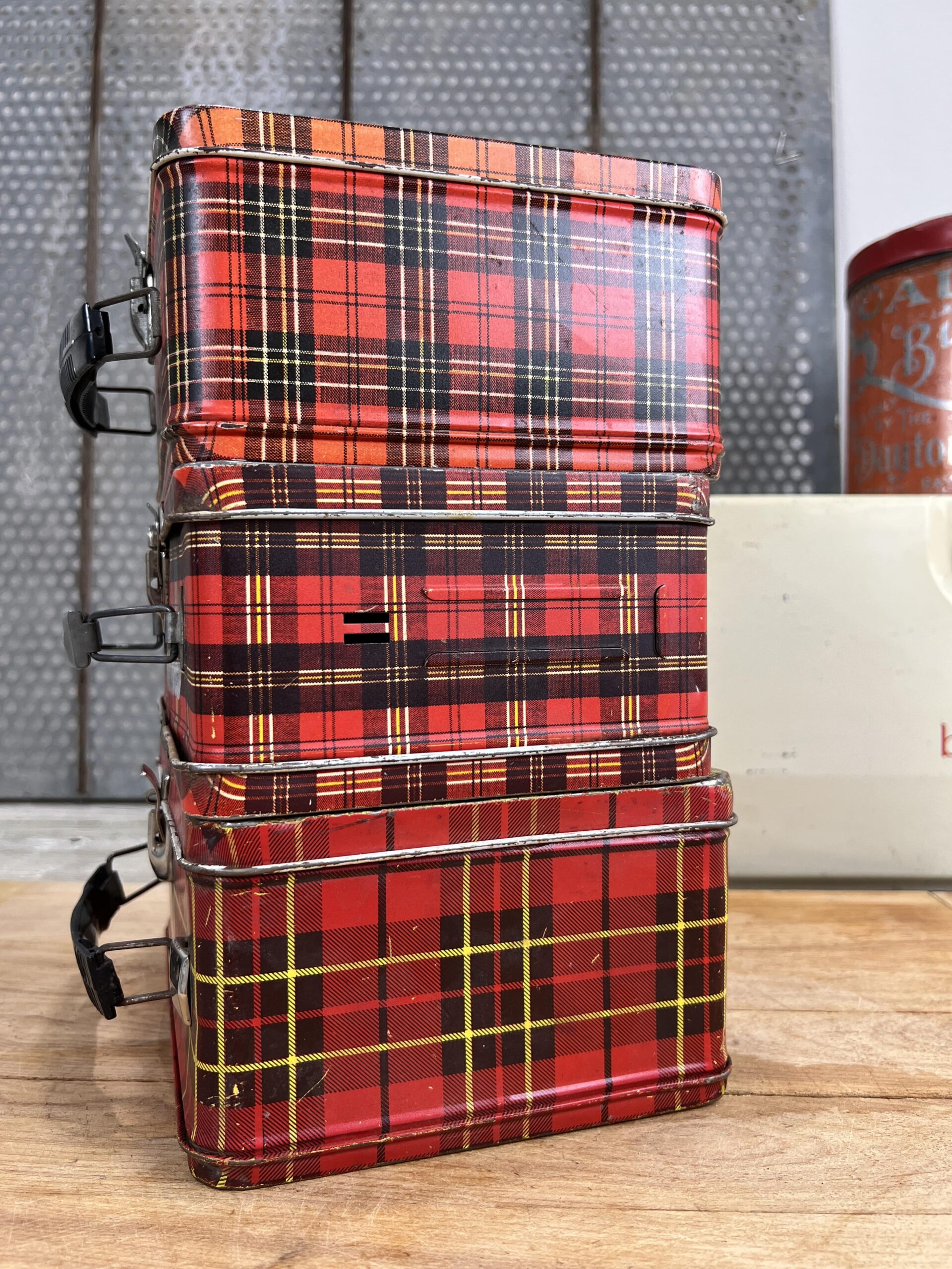 https://thejunkparlor.com/wp-content/uploads/2023/06/vintage-tartan-plaid-lunch-box-2-min-scaled.jpg