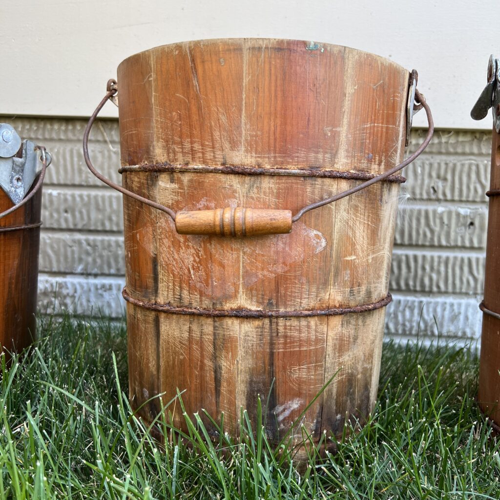 medium bucket before handle side