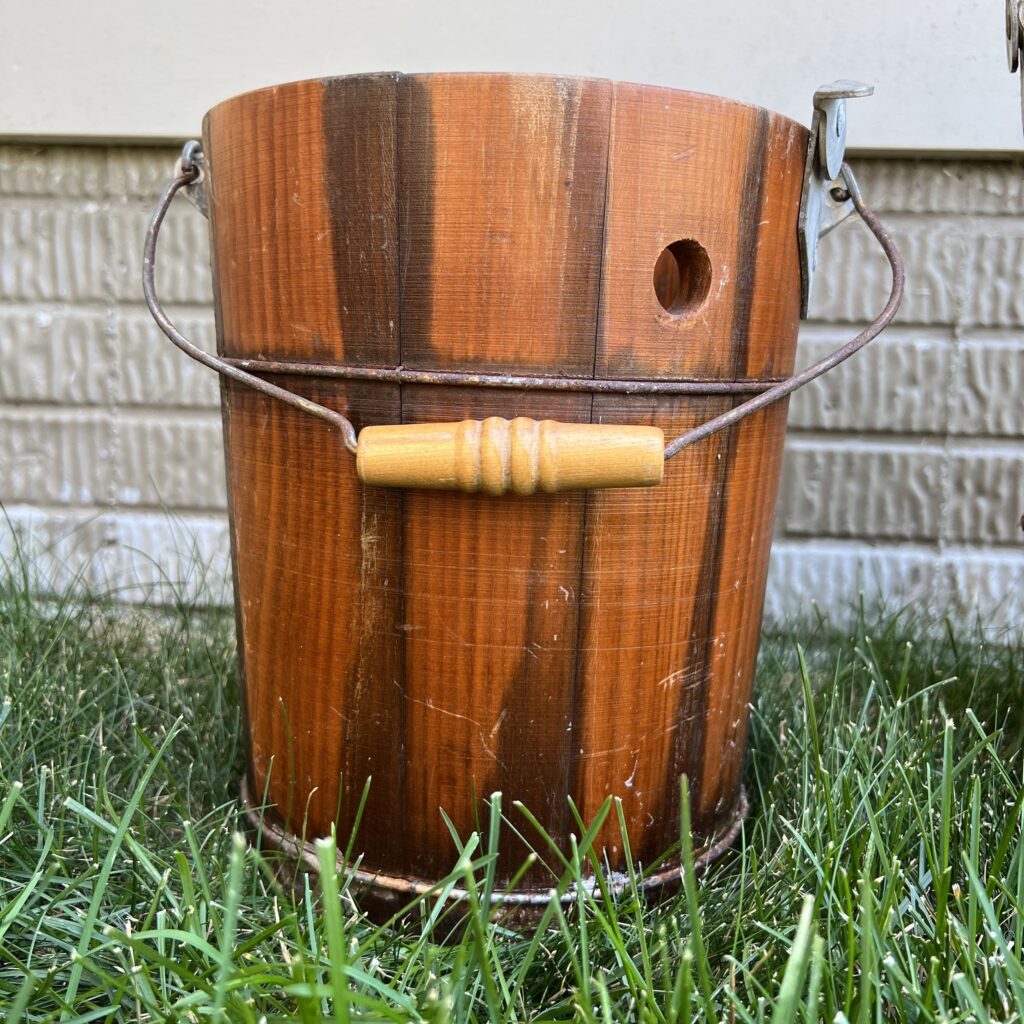 small bucket before handle side