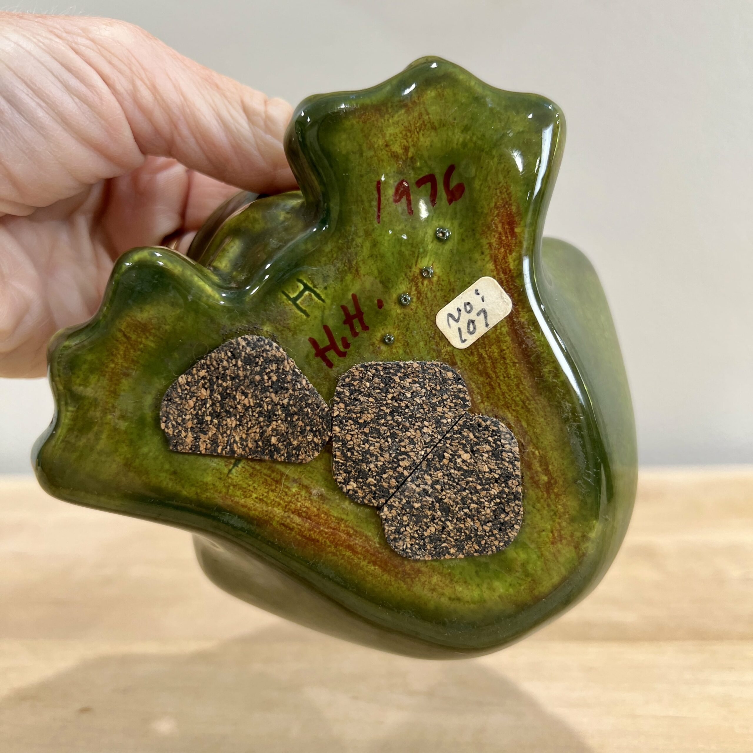 Ceramic Frog Sponge Holder Mushroom Scrubing Powder Dispenser Spoon Rest AS  IS