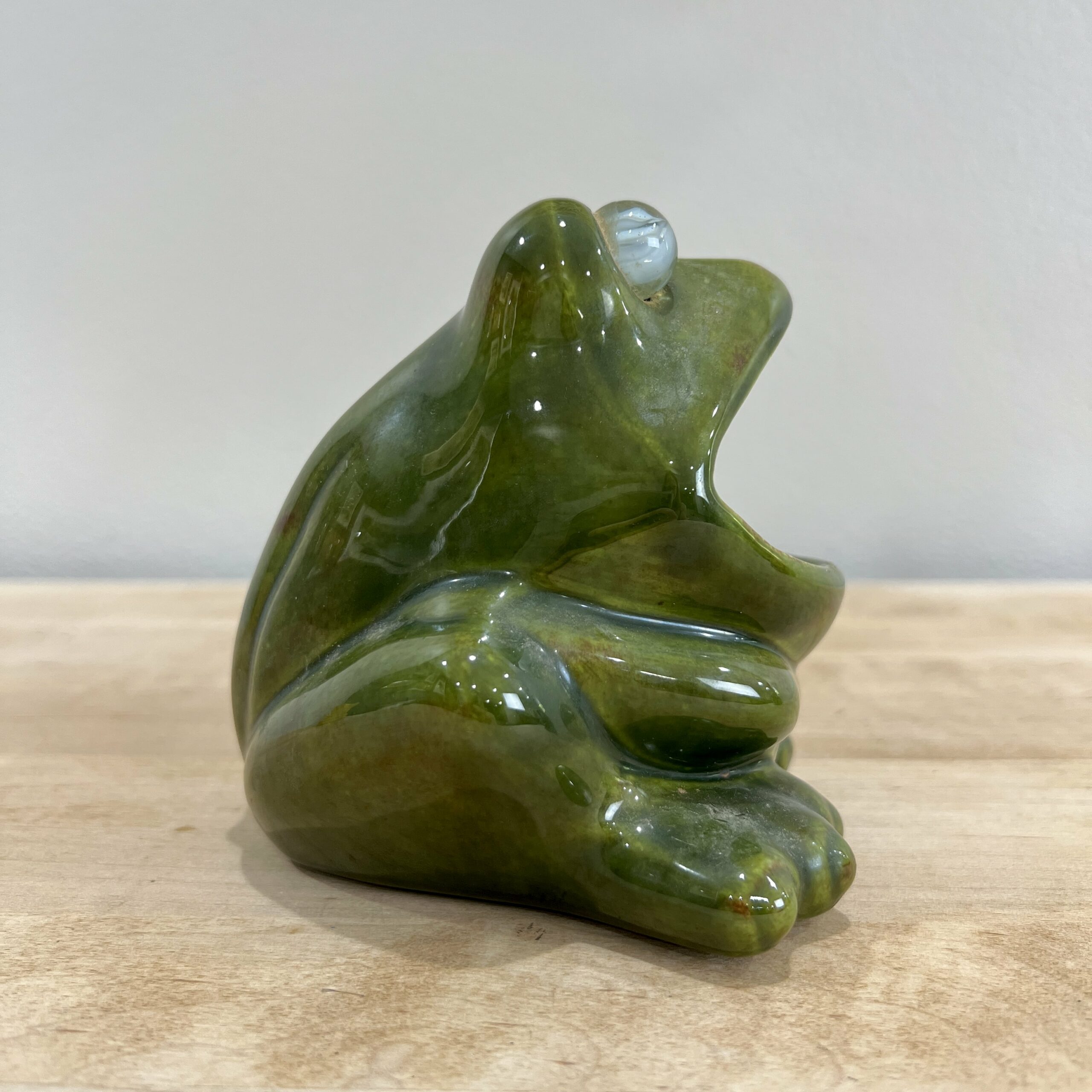 https://thejunkparlor.com/wp-content/uploads/2023/08/vintage-frog-sponge-holder-8-min-scaled.jpg