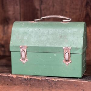 https://thejunkparlor.com/wp-content/uploads/2023/11/vintage-green-dome-top-metal-lunch-box-min-300x300.jpg